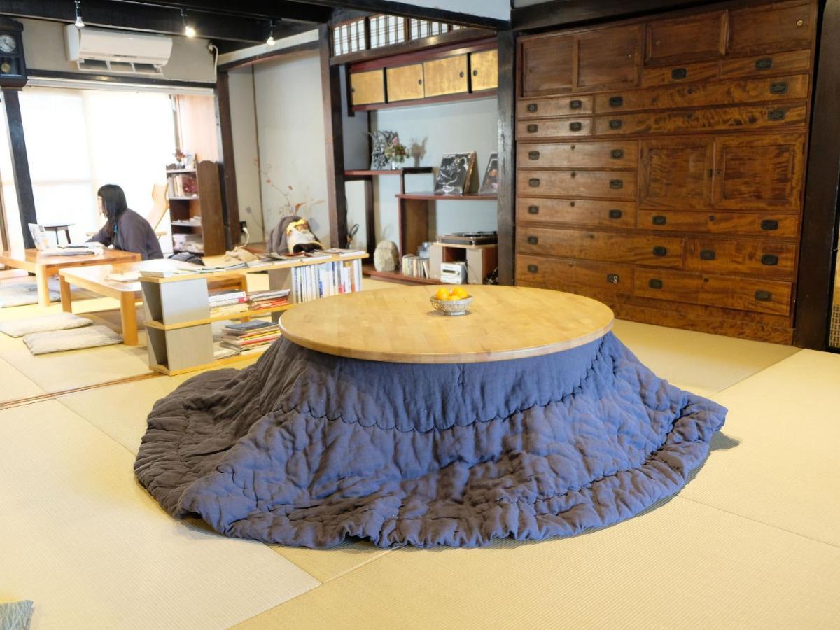 Hostel & Tatami Bar Uchikobare -内子晴れ- Exteriér fotografie