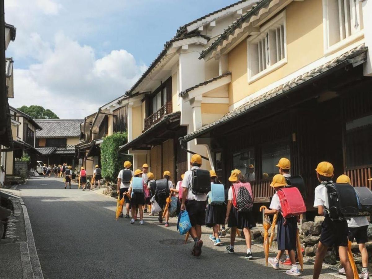 Hostel & Tatami Bar Uchikobare -内子晴れ- Exteriér fotografie