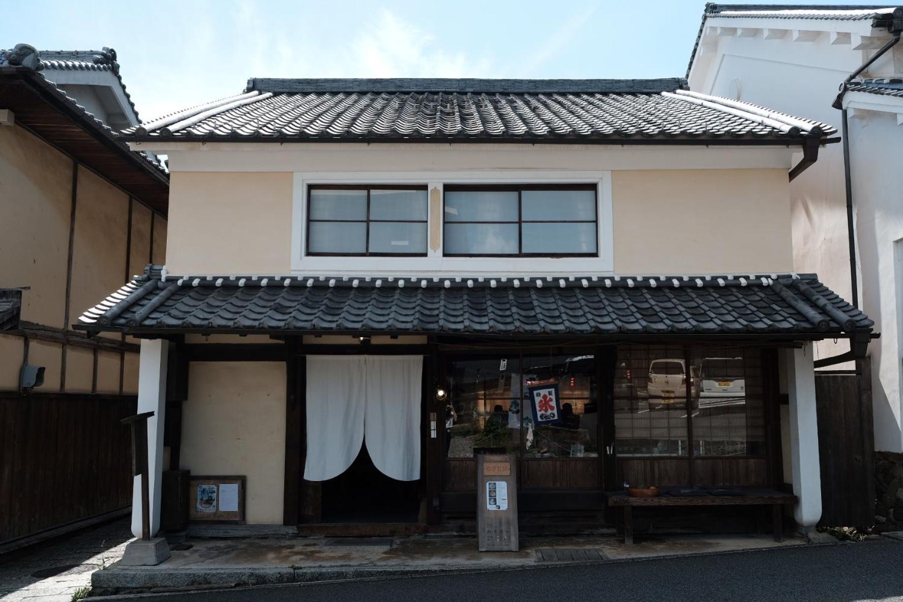 Hostel & Tatami Bar Uchikobare -内子晴れ- Exteriér fotografie