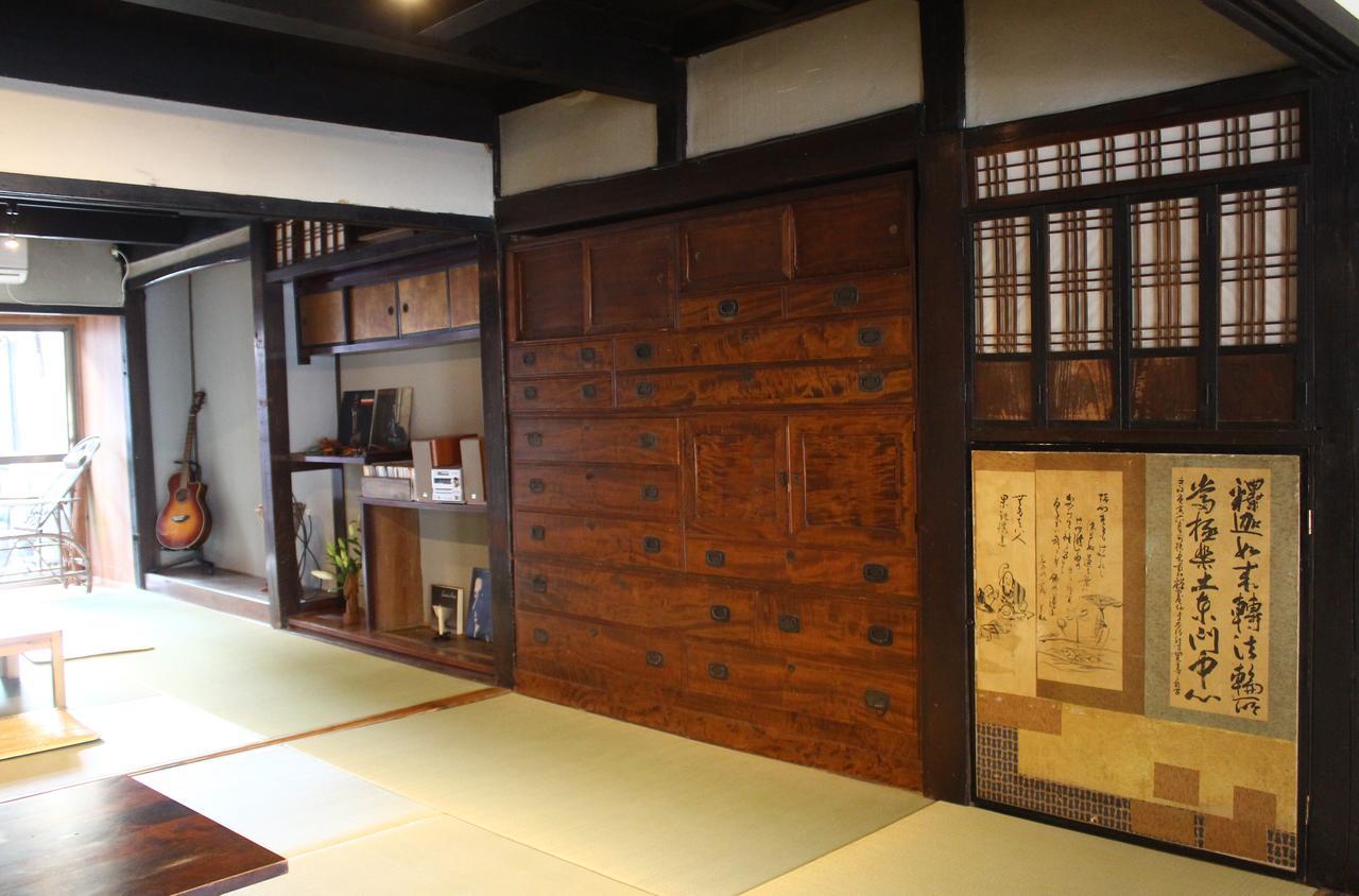 Hostel & Tatami Bar Uchikobare -内子晴れ- Exteriér fotografie